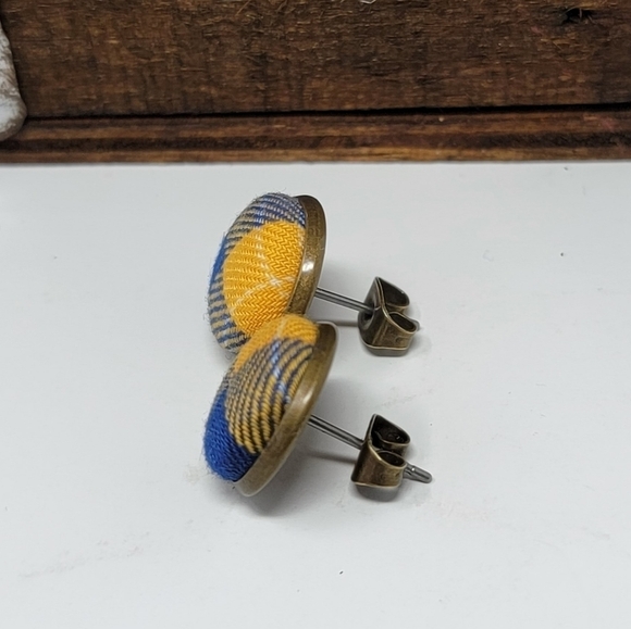 New Handmade | Upcycled Blue & Yellow Button Stud Earrings. - Picture 2 of 4